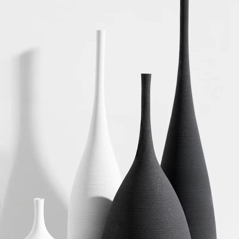 Minimalist Ceramic Bud Vase — Black or White